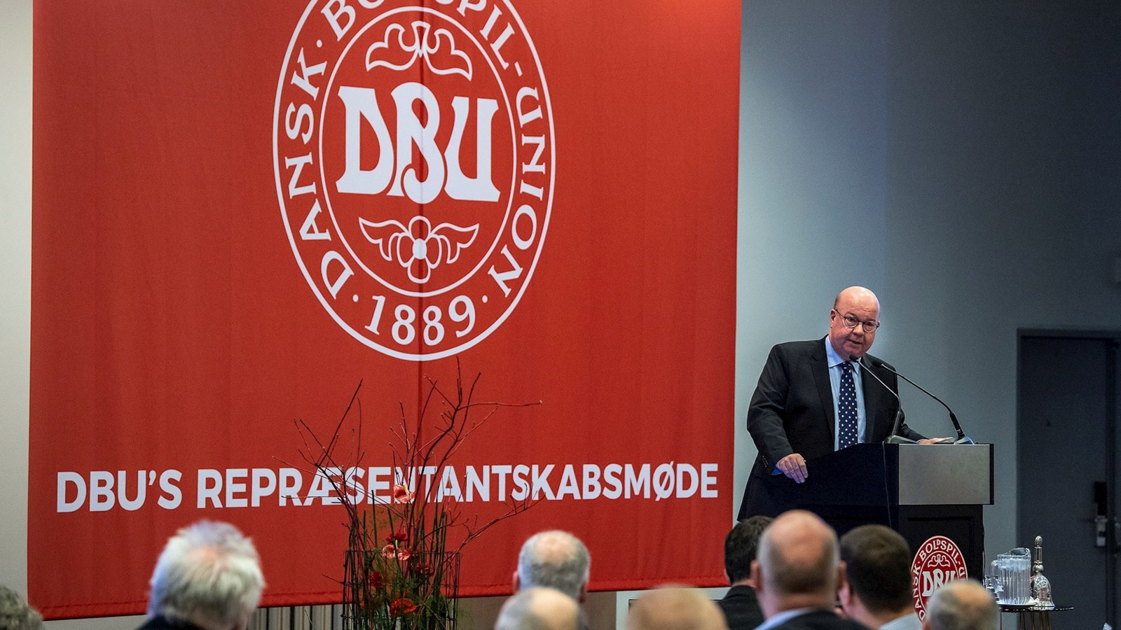 DBU-formand: Ordentlighed og respekt er afgørende